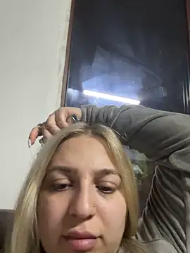 AmandaSnack online show from May 10, 9:31 pm