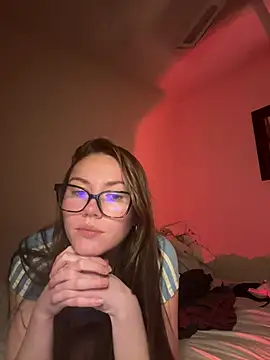 Snapshot of daisycollins chatting on June 23, 12:36 pm daisycollins online show from June 23, 12:36 pm