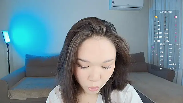 Snapshot of Petitekaya chatting on May 27, 3:25 am Petitekaya online show from May 27, 3:25 am