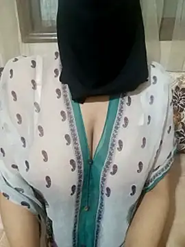spicydalou3a online show from June 9, 11:27 pm