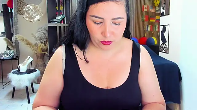 BBWLuxuryMuse online show from July 6, 11:18 am