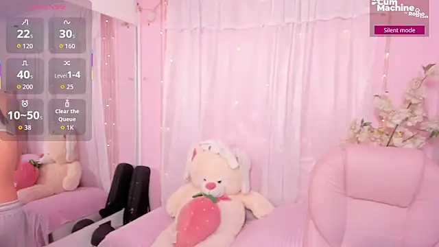 Snapshot of ShanelleDupont_ chatting on July 6, 2:25 pm ShanelleDupont online show from July 6, 2:25 pm