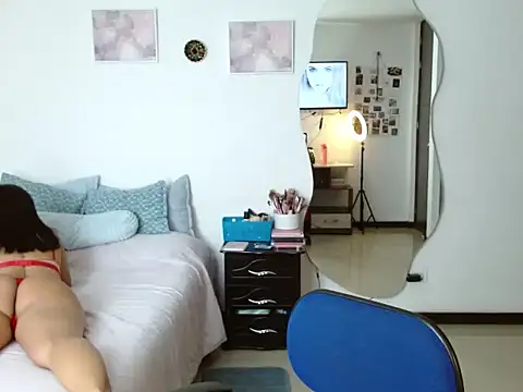 Obsidianlove1 online show from June 7, 4:44 pm