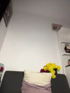 jessiecraffx online show from July 6, 3:03 pm