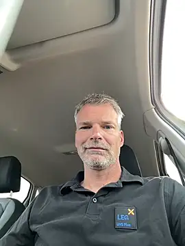 Snapshot of Thor-82 chatting on June 2, 7:21 am Thor-82 online show from June 2, 7:21 am