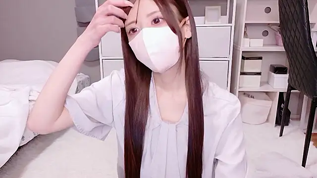 Snapshot of hina_mochi chatting on May 9, 3:50 pm hina mochi online show from May 9, 3:50 pm