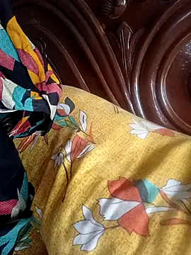minadixit17 online show from June 1, 2:57 am