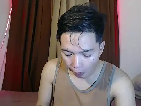 Snapshot of hot_asian02 chatting on May 22, 12:40 am hot asian02 online show from May 22, 12:40 am