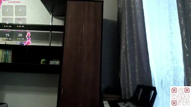 Snapshot of RebelDesiree chatting on June 15, 6:15 am RebelDesiree online show from June 15, 6:15 am