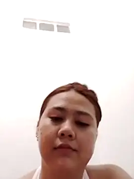 Snapshot of pussy_pinay chatting on May 12, 10:12 am pussy pinay online show from May 12, 10:12 am