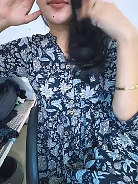 zoya baby  online show from May 31, 4:09 am