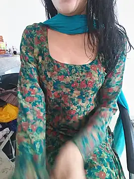 Snapshot of zoya_baby_ chatting on July 3, 5:14 am zoya baby online show from July 3, 5:14 am