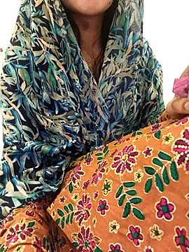 Snapshot of zoya_baby_ chatting on August 5, 6:05 am zoya baby online show from August 5, 6:05 am