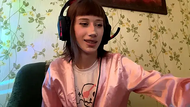 AmeliaHaper online show from May 4, 11:39 am