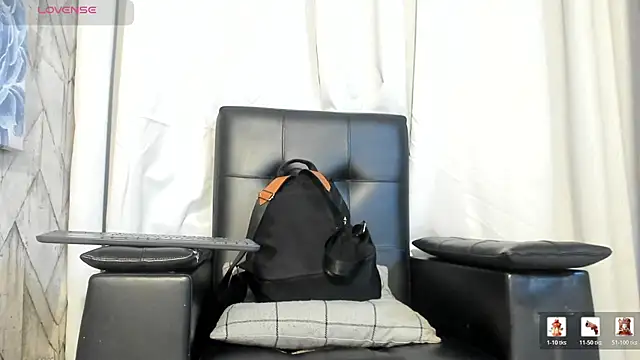 Snapshot of Jaadewest chatting on July 22, 11:02 am Jaadewest online show from July 22, 11:02 am