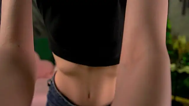 Snapshot of shishka_angel chatting on May 19, 2:23 pm shishka angel online show from May 19, 2:23 pm