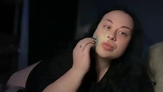 Snapshot of Sofi__Si chatting on June 17, 7:15 pm Sofi Si online show from June 17, 7:15 pm