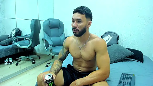 Axel power  online show from May 17, 3:15 am