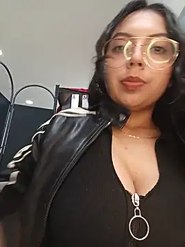 Snapshot of JENNIFER__03 chatting on July 24, 3:54 pm JENNIFER 03 online show from July 24, 3:54 pm