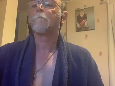 Snapshot of Moonraker64 chatting on June 19, 5:45 am Moonraker64 online show from June 19, 5:45 am