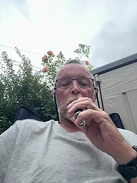Snapshot of Moonraker64 chatting on July 28, 12:48 pm Moonraker64 online show from July 28, 12:48 pm