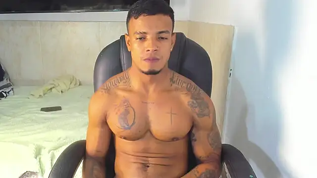 Snapshot of Jesko_Evo69x chatting on June 4, 9:32 pm Jesko Evo69x online show from June 4, 9:32 pm