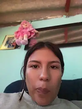 Snapshot of FernandaHils chatting on June 10, 9:57 pm FernandaHils online show from June 10, 9:57 pm