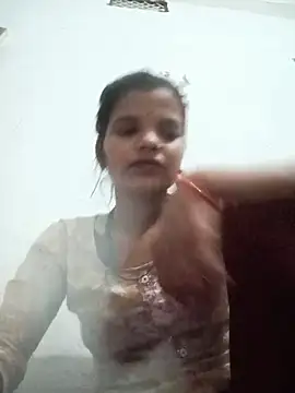 Snapshot of Student_garl_1 chatting on May 25, 8:04 pm Student garl 1 online show from May 25, 8:04 pm