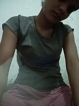 Snapshot of Student_garl_1 chatting on May 26, 11:12 pm Student garl 1 online show from May 26, 11:12 pm