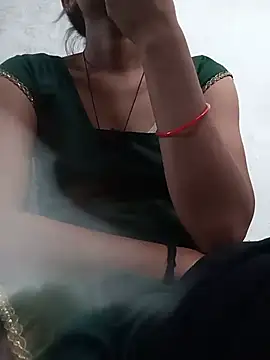 Snapshot of Student_garl_1 chatting on May 28, 4:48 pm Student garl 1 online show from May 28, 4:48 pm