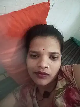 Snapshot of Student_garl_1 chatting on May 31, 2:35 pm Student garl 1 online show from May 31, 2:35 pm