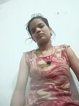 Snapshot of Student_garl_1 chatting on May 31, 11:39 pm Student garl 1 online show from May 31, 11:39 pm