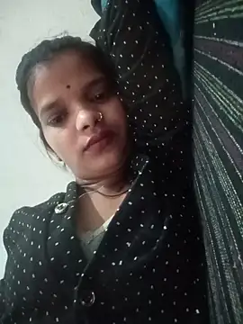 Snapshot of Student_garl_1 chatting on June 2, 8:05 am Student garl 1 online show from June 2, 8:05 am