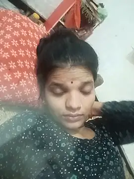 Snapshot of Student_garl_1 chatting on June 6, 8:13 pm Student garl 1 online show from June 6, 8:13 pm