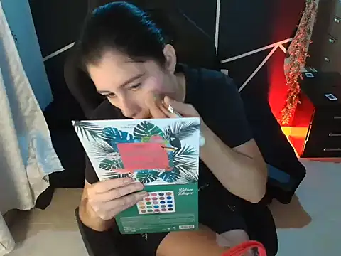 Snapshot of LUCYMILF_SEXY chatting on May 10, 1:38 pm LUCYMILF SEXY online show from May 10, 1:38 pm