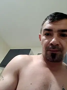 hottcouple18 online show from May 3, 10:38 pm