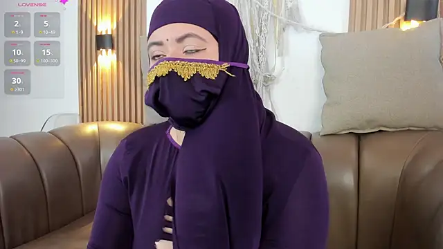 Snapshot of yasmin_dina chatting on May 26, 3:08 pm yasmin dina online show from May 26, 3:08 pm