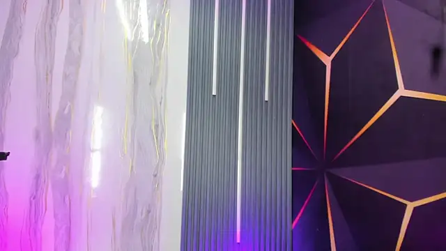 Snapshot of Miss_Isa_ chatting on June 1, 8:32 pm Miss Isa online show from June 1, 8:32 pm