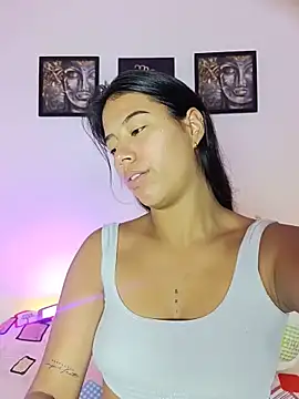 Snapshot of Raven_stonee01 chatting on June 10, 9:57 pm Raven stonee01 online show from June 10, 9:57 pm