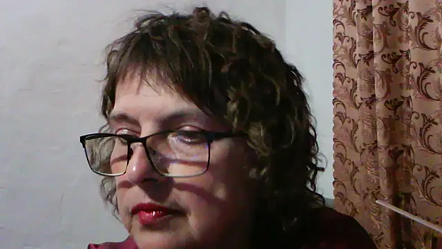 ElizabethGorden online show from June 11, 6:28 pm