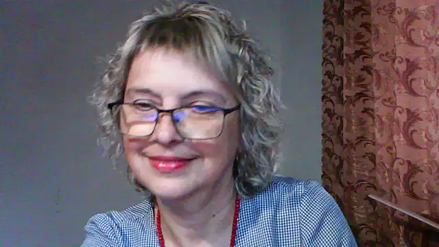 ElizabethGorden online show from June 12, 1:10 pm
