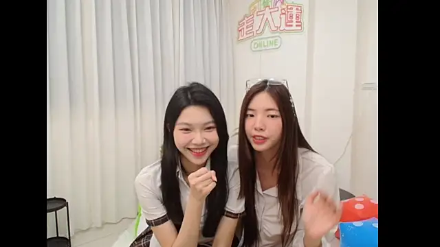 Snapshot of yoyo202605 chatting on May 8, 11:15 am yoyo202605 online show from May 8, 11:15 am