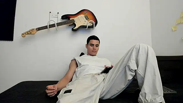 Snapshot of chicozen chatting on May 28, 4:15 pm chicozen online show from May 28, 4:15 pm