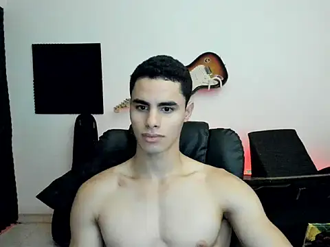 Snapshot of chicozen chatting on June 1, 1:35 pm chicozen online show from June 1, 1:35 pm