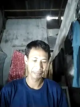 Snapshot of TopModel88 chatting on May 17, 9:49 am TopModel88 online show from May 17, 9:49 am
