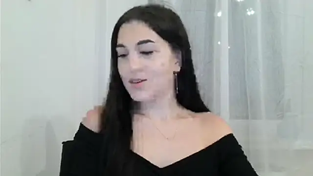 Snapshot of Katiee_Foxi chatting on August 3, 8:23 pm Katiee Foxi online show from August 3, 8:23 pm