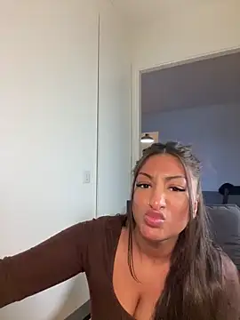 Snapshot of juicyprincess66 chatting on June 4, 6:03 pm juicyprincess66 online show from June 4, 6:03 pm