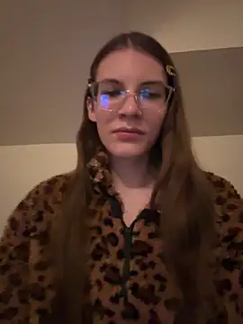 Snapshot of femboykittyxo chatting on May 6, 11:32 pm femboykittyxo online show from May 6, 11:32 pm