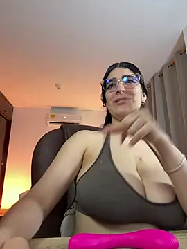 Snapshot of _Niah chatting on July 23, 11:02 pm Niah online show from July 23, 11:02 pm
