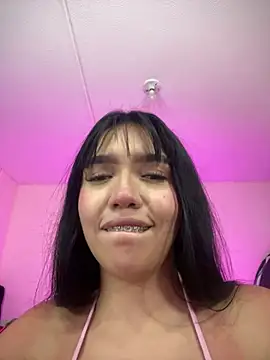 Snapshot of Tania_Tay chatting on May 11, 2:17 am Tania Tay online show from May 11, 2:17 am